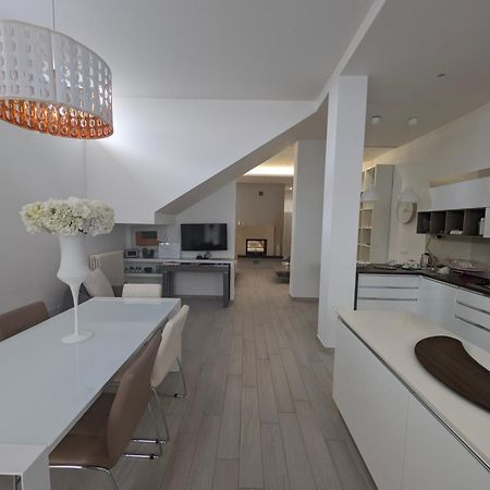 Golden Suite Apartments Матера Экстерьер фото
